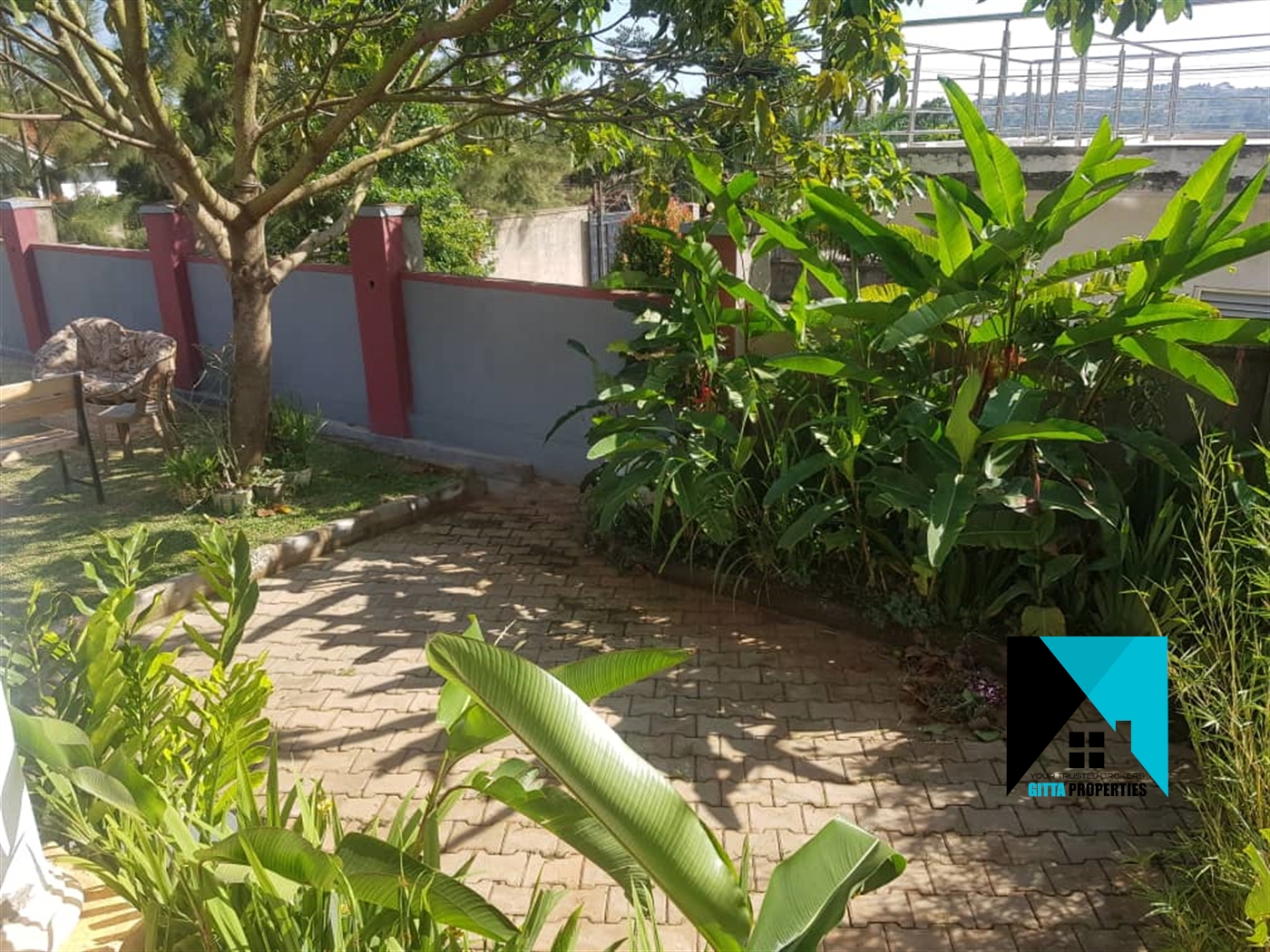 Bungalow for sale in Bwebajja Wakiso