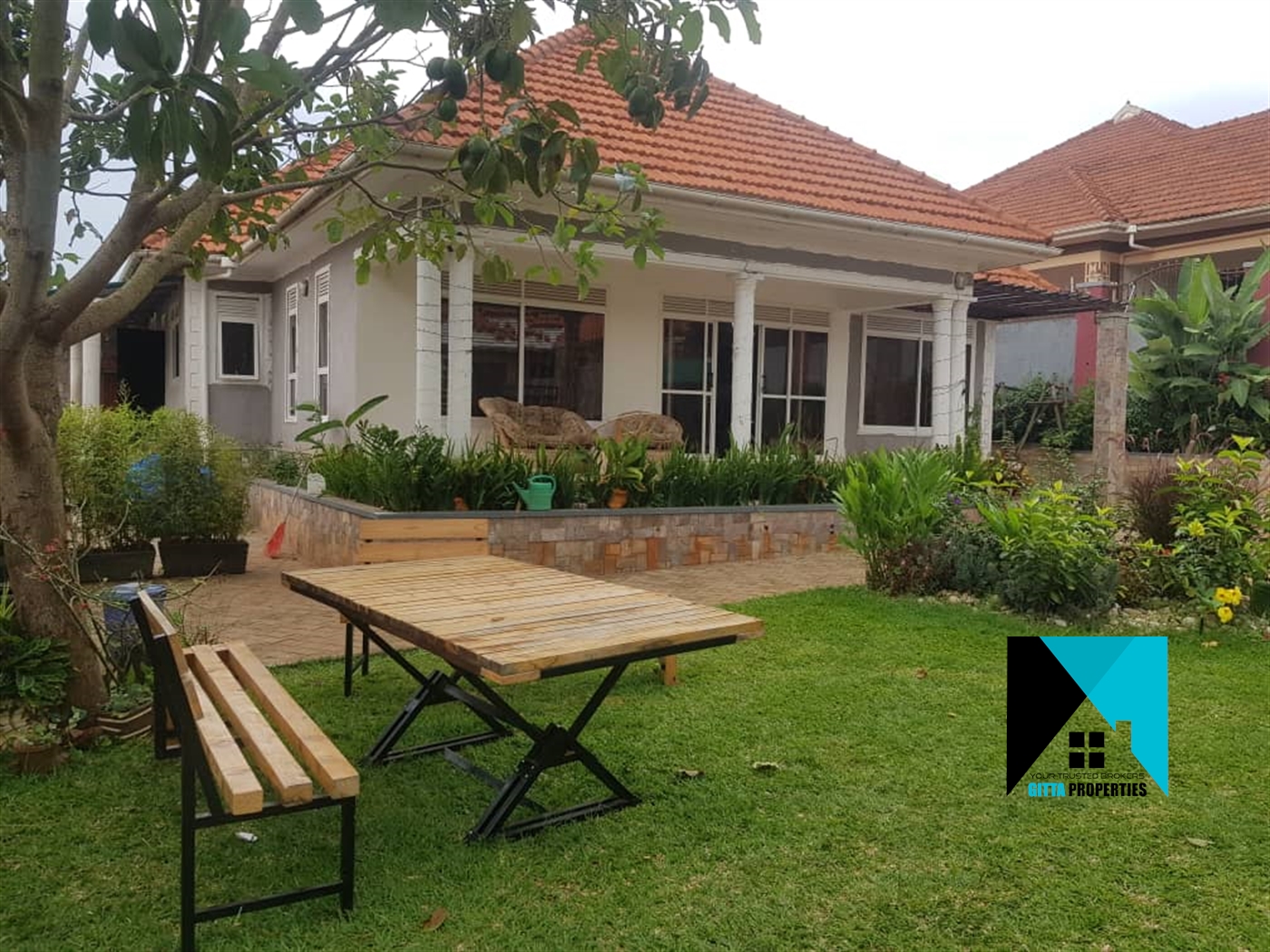 Bungalow for sale in Bwebajja Wakiso