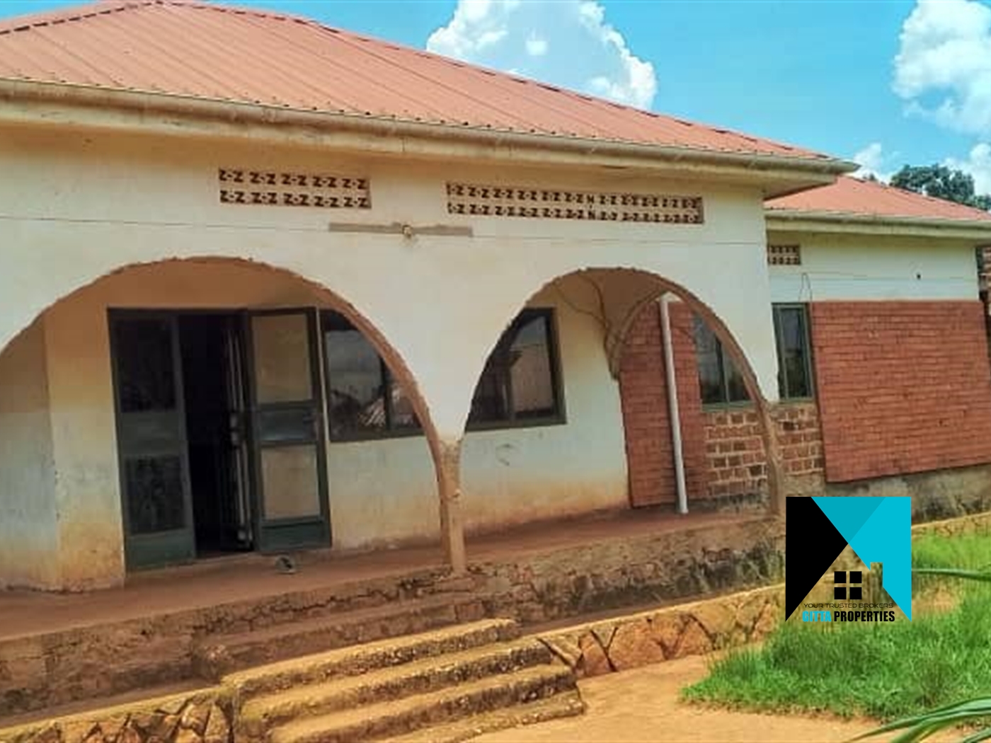 Bungalow for sale in Namirembe Mukono