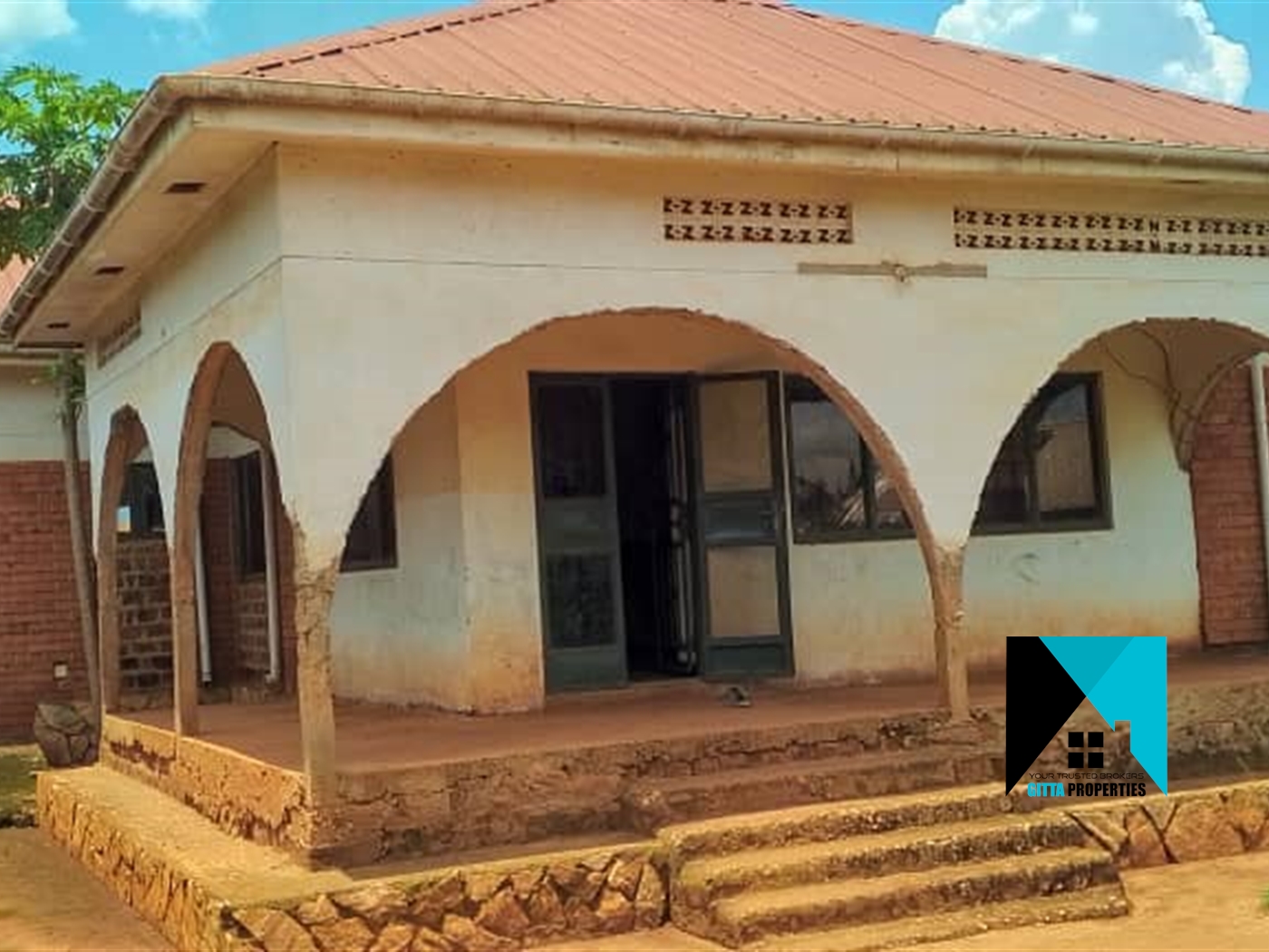 Bungalow for sale in Namirembe Mukono