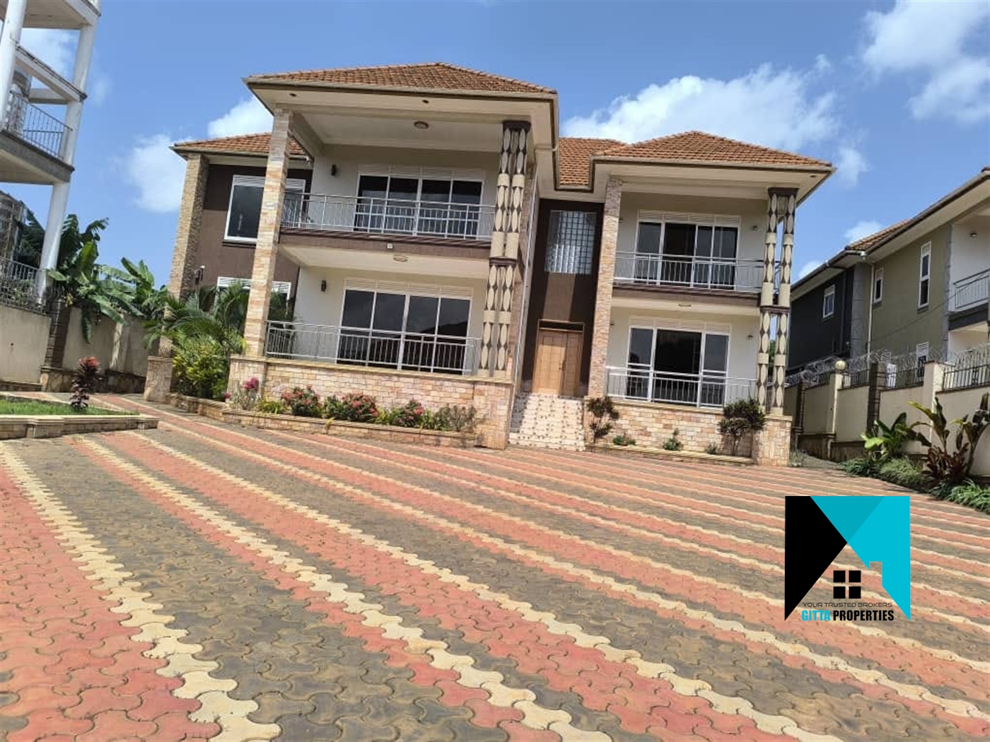 Storeyed house for sale in Kitende Wakiso