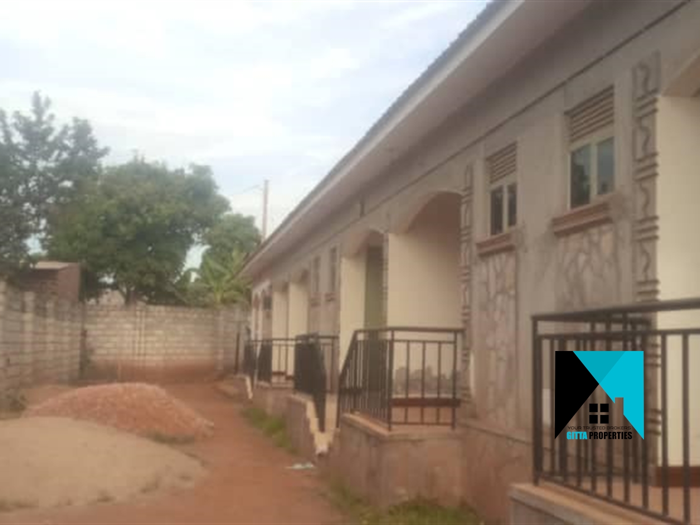 Semi Detached for sale in Kawuku Wakiso