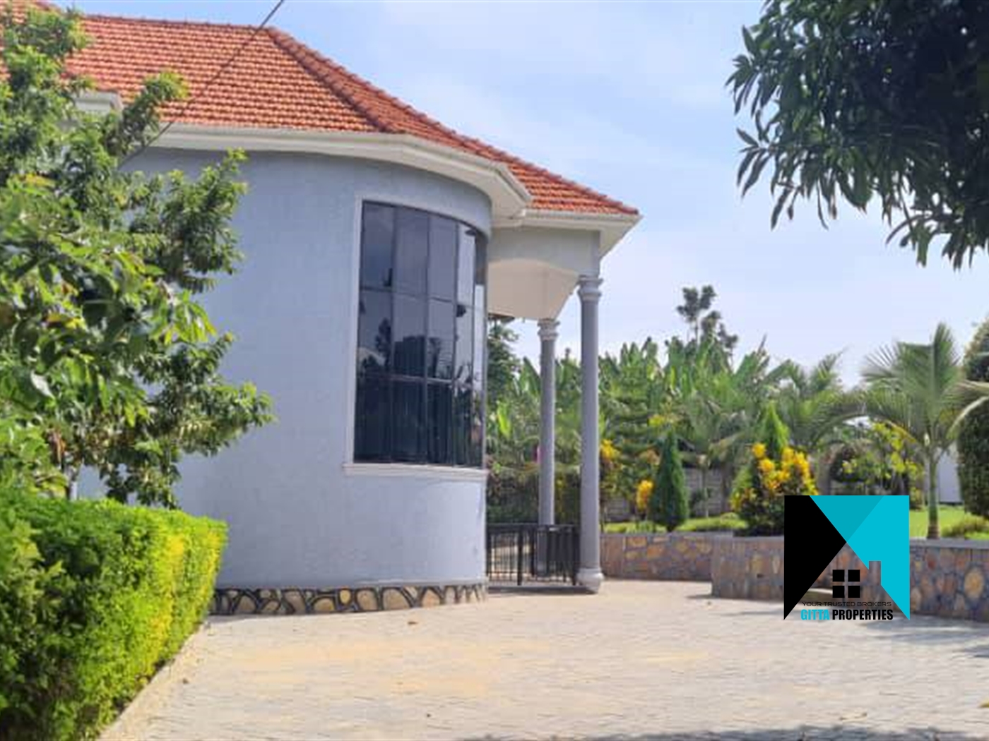 Storeyed house for sale in Busiika Wakiso