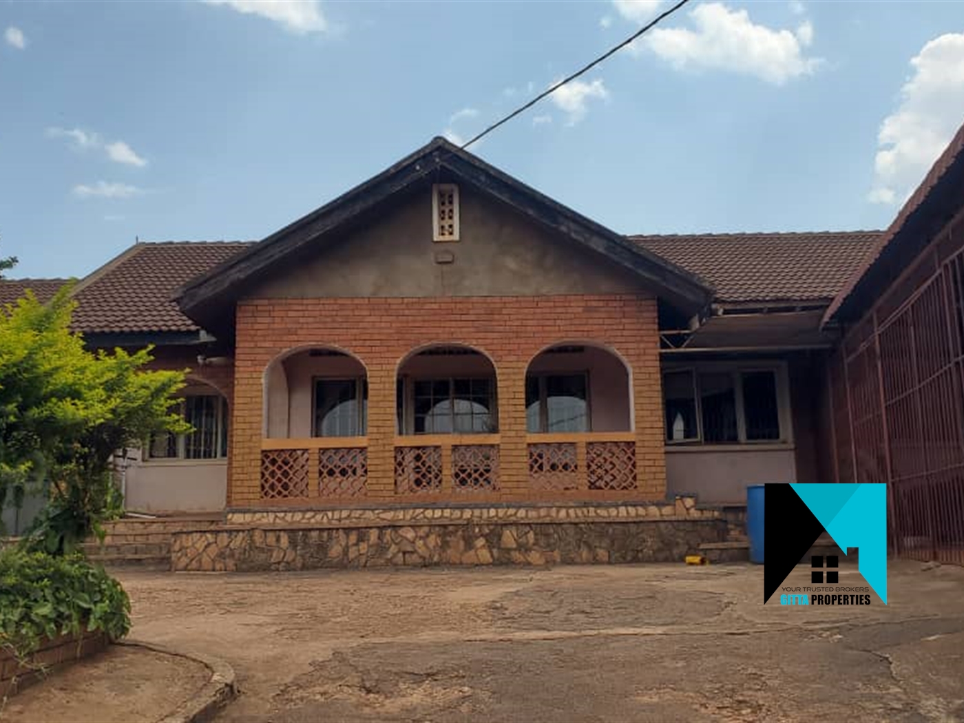 Bungalow for sale in Kyebando Wakiso