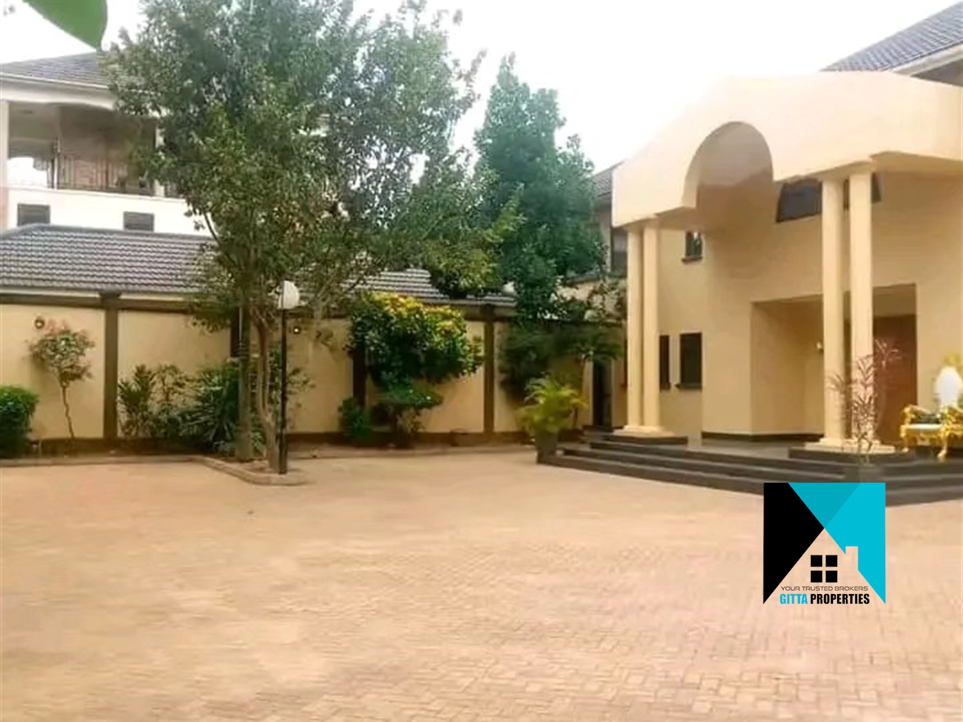 Storeyed house for rent in Bbunga Kampala