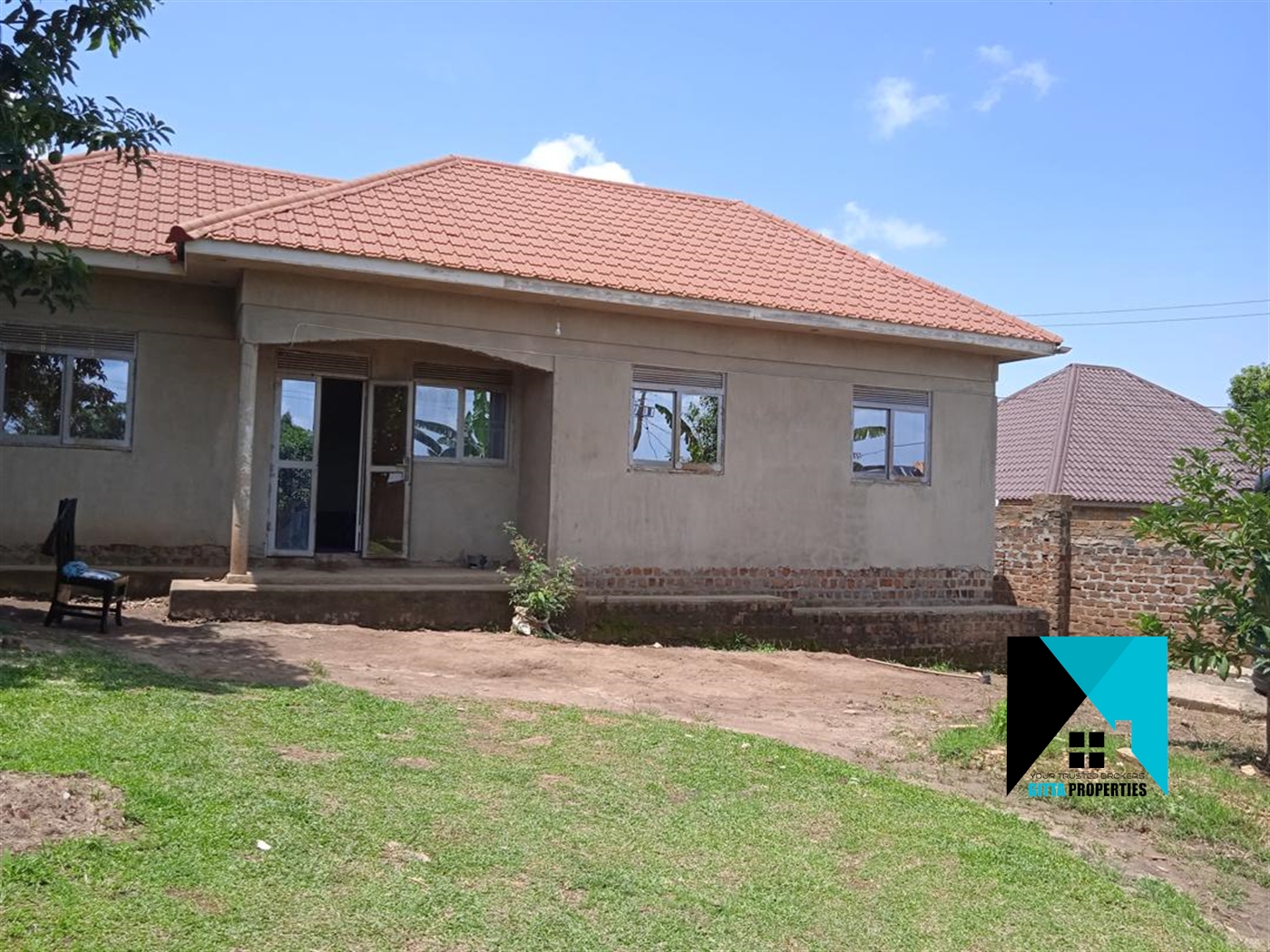 Bungalow for sale in Lweza Mukono