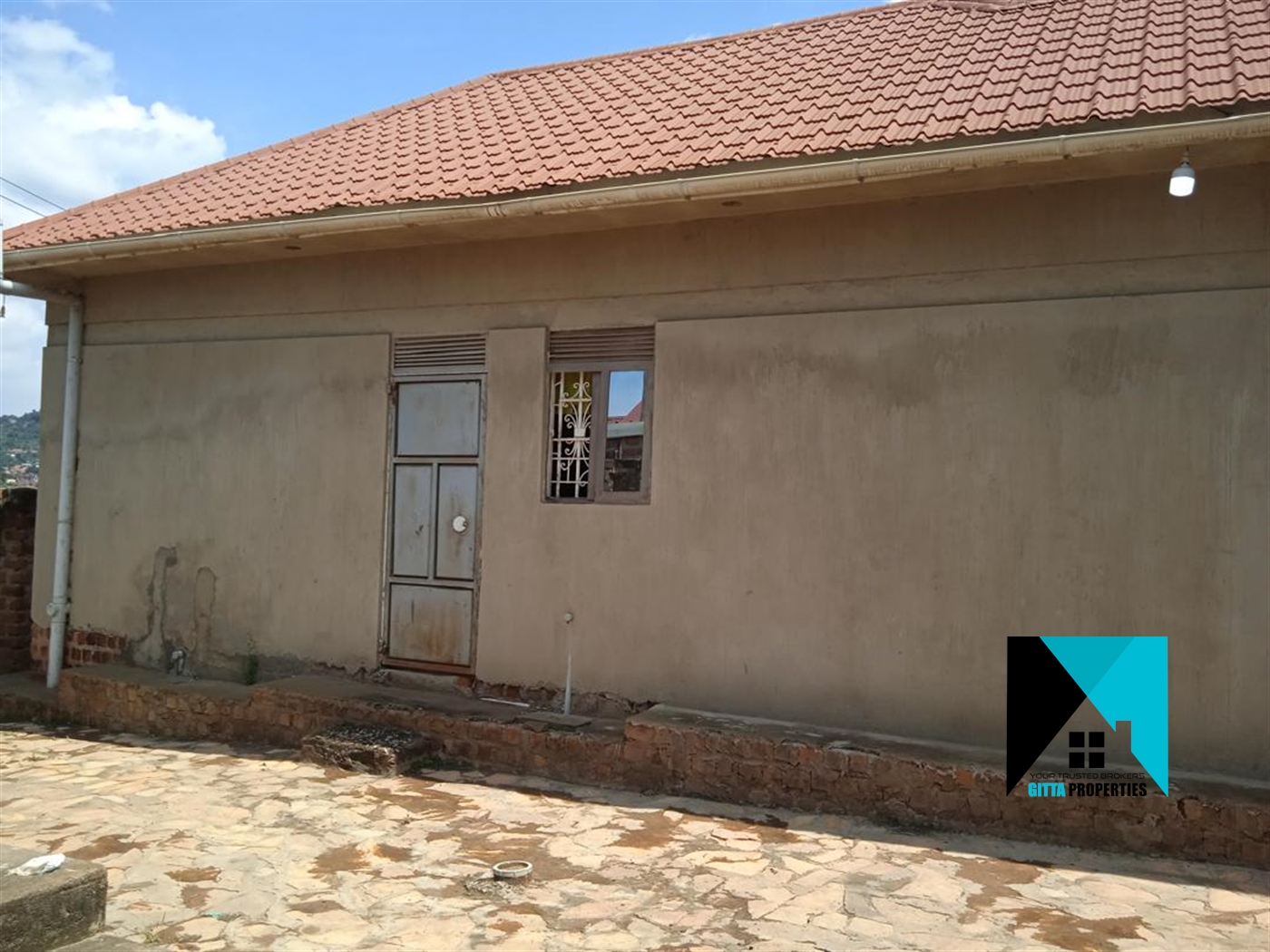 Bungalow for sale in Lweza Mukono