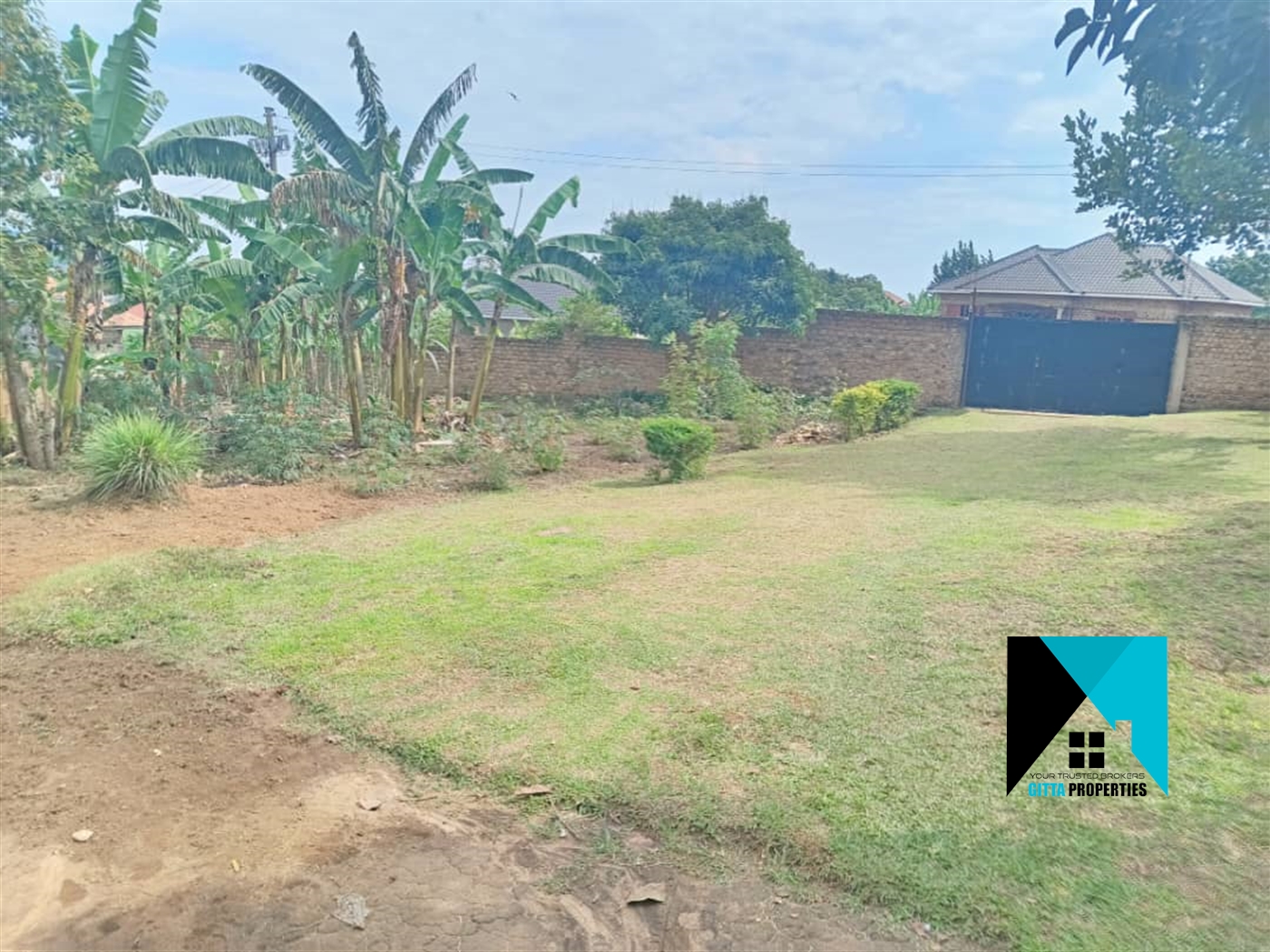 Bungalow for sale in Lweza Mukono