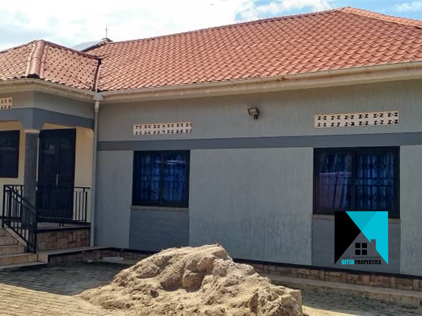 Bungalow for sale in Nama Mukono