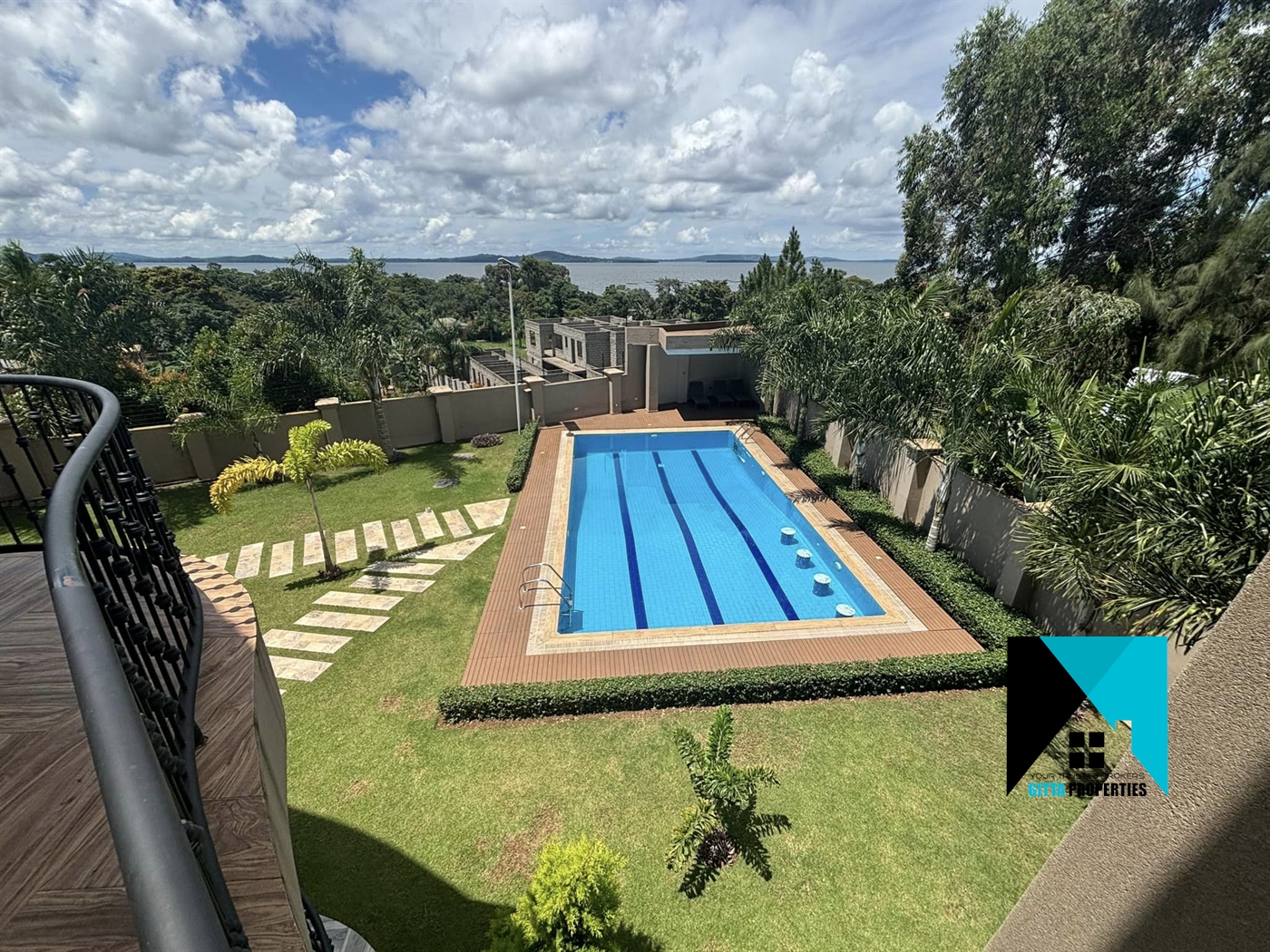 Mansion for sale in Busabalaa Wakiso