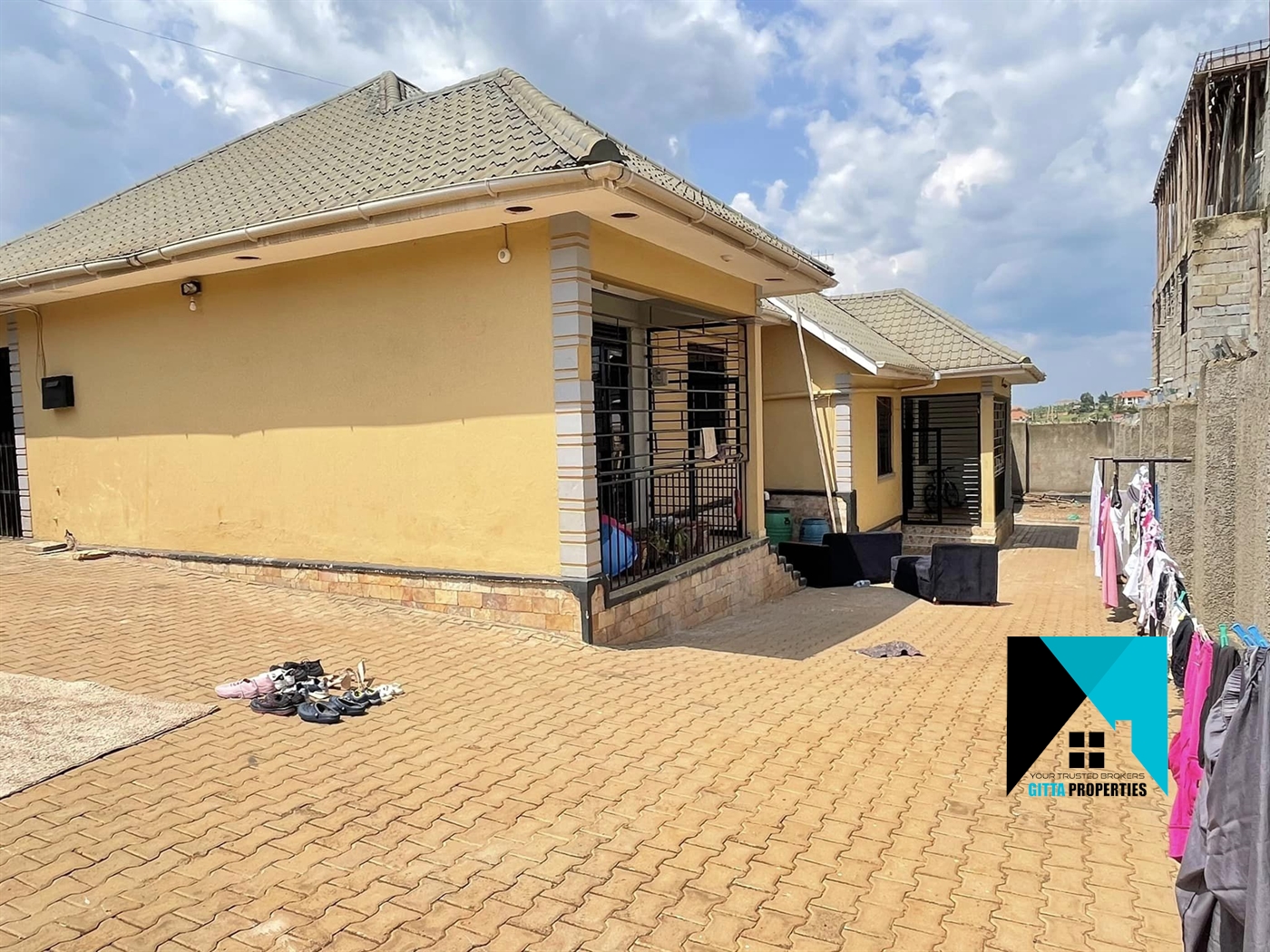 Semi Detached for rent in Nakweelo Wakiso