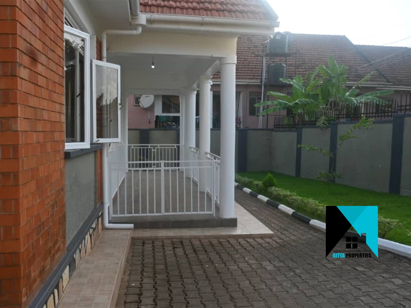 Bungalow for rent in Muyenga Kampala