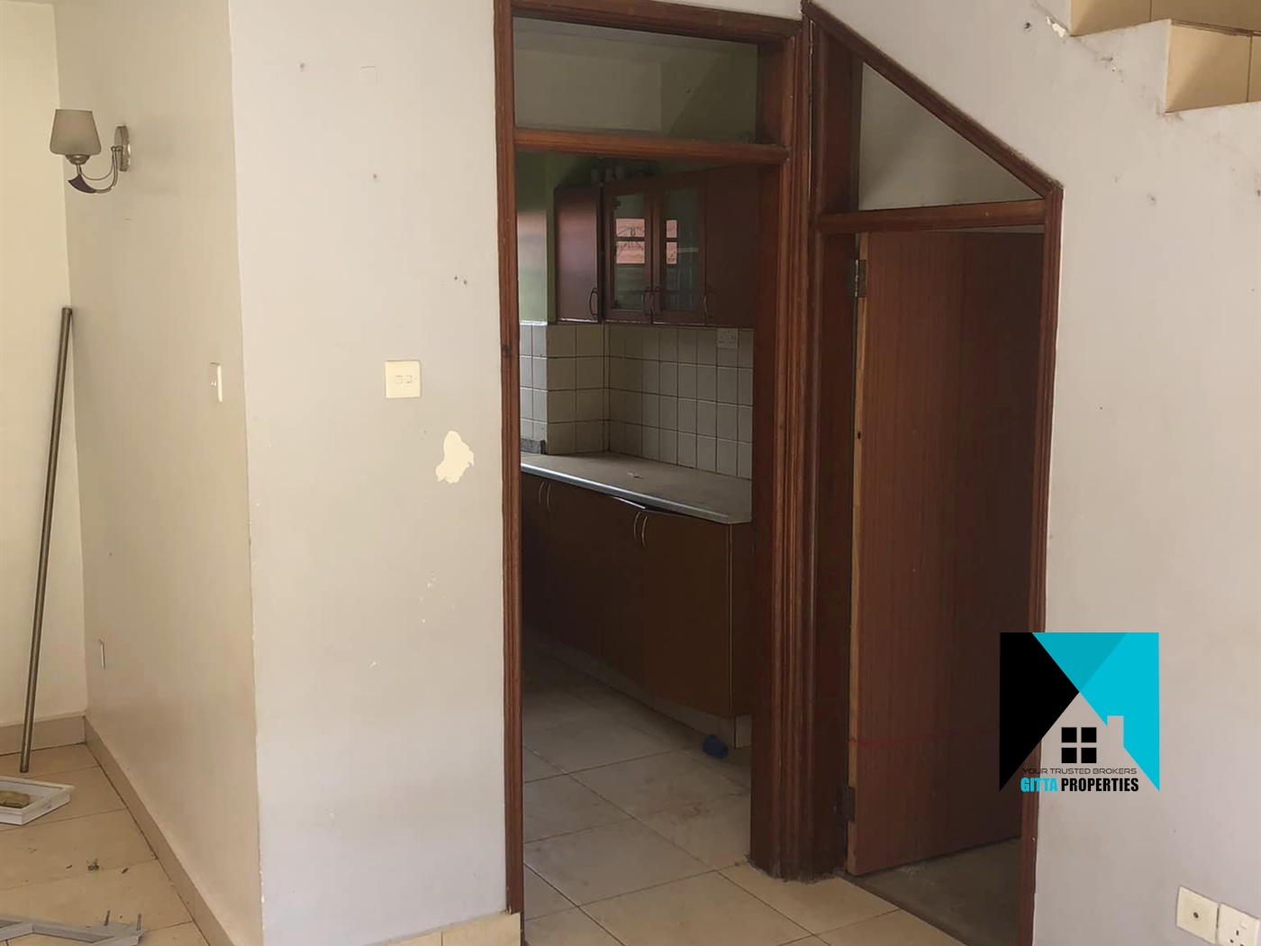 Duplex for rent in Luzira Kampala