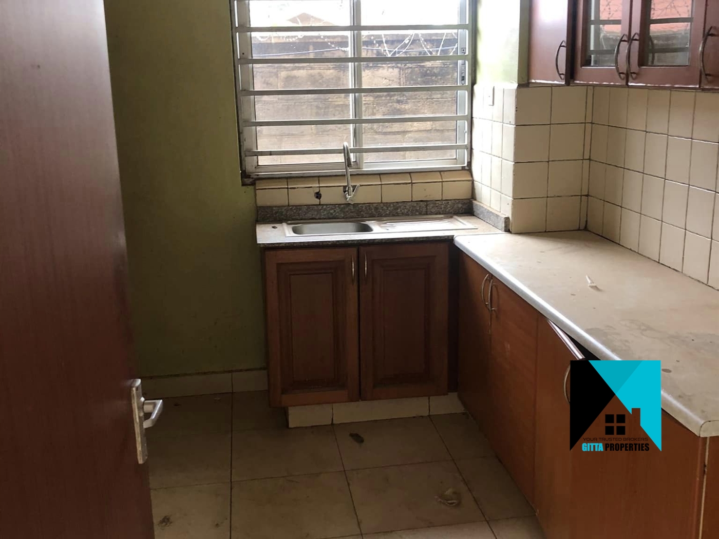 Duplex for rent in Luzira Kampala