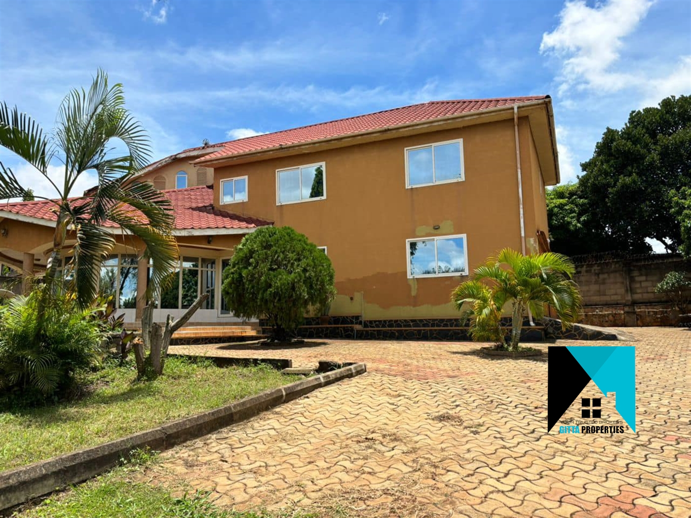 Storeyed house for sale in Kisaasi Kampala