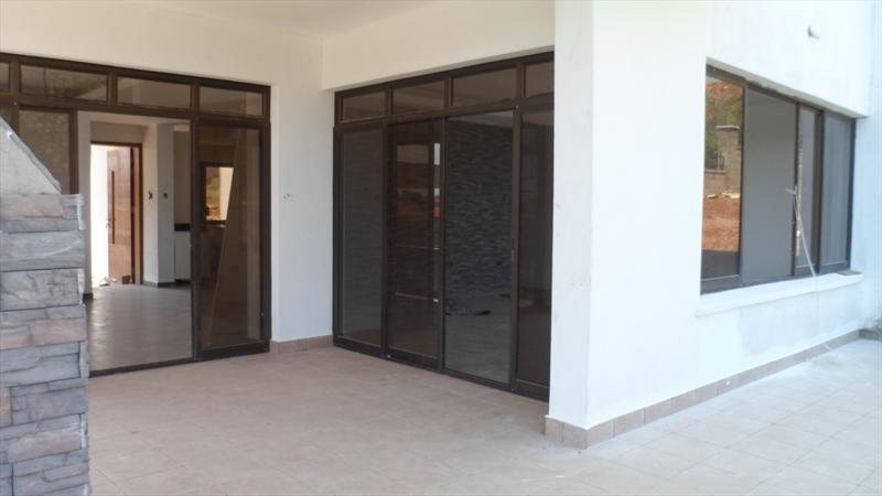 Town House for sale in Muyenga Kampala