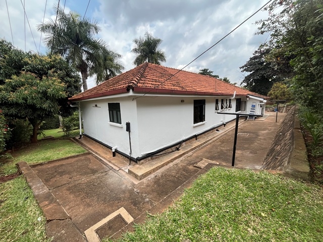 Bungalow for rent in Mbuya Kampala