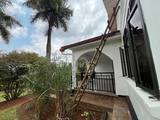 Bungalow for rent in Mbuya Kampala