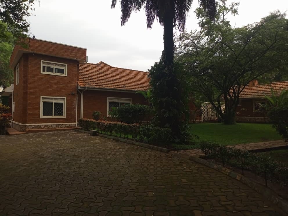 Storeyed house for rent in Kololo Kampala