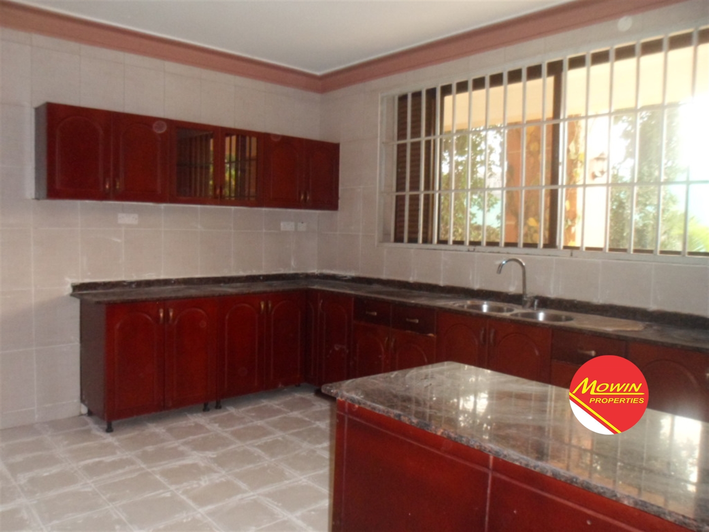 Storeyed house for rent in Kololo Kampala