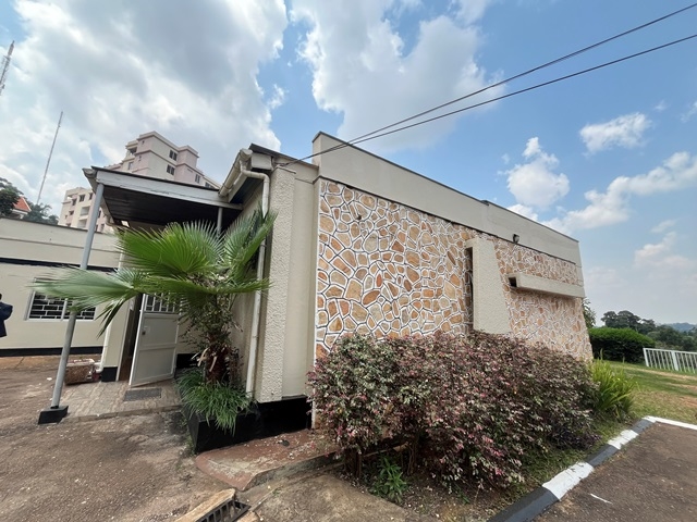 Bungalow for rent in Kololo Kampala