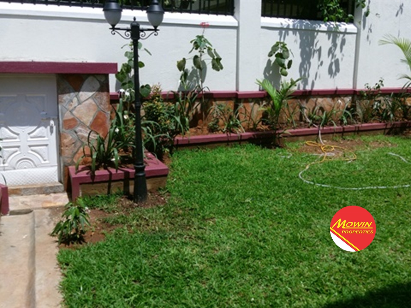 Town House for rent in Bugoloobi Kampala