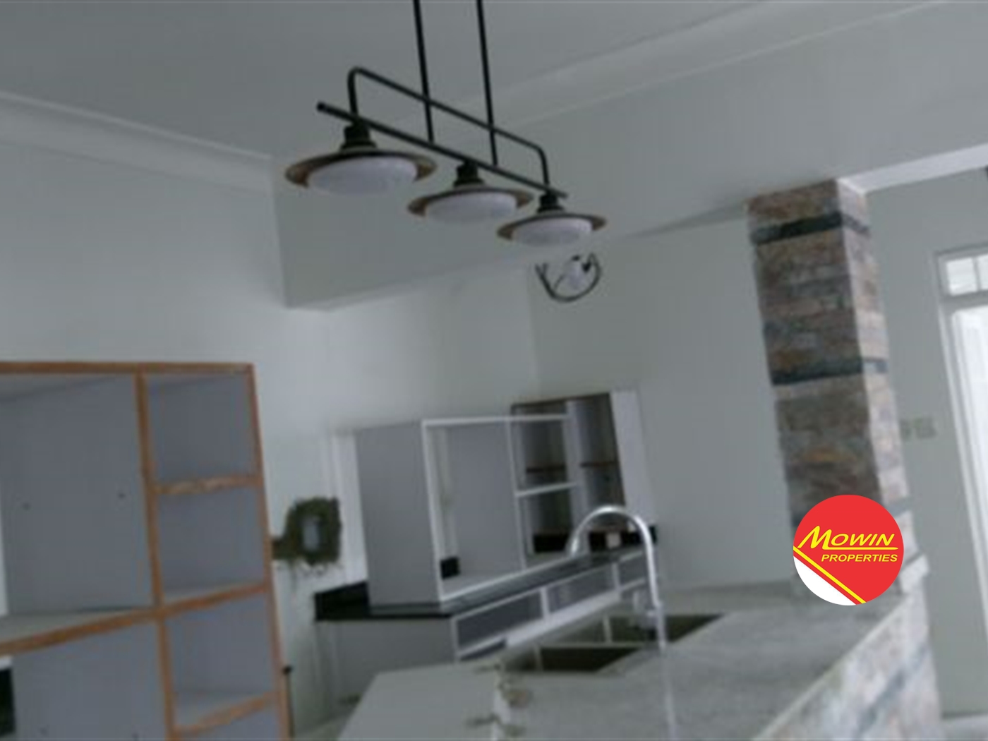 Town House for rent in Bugoloobi Kampala