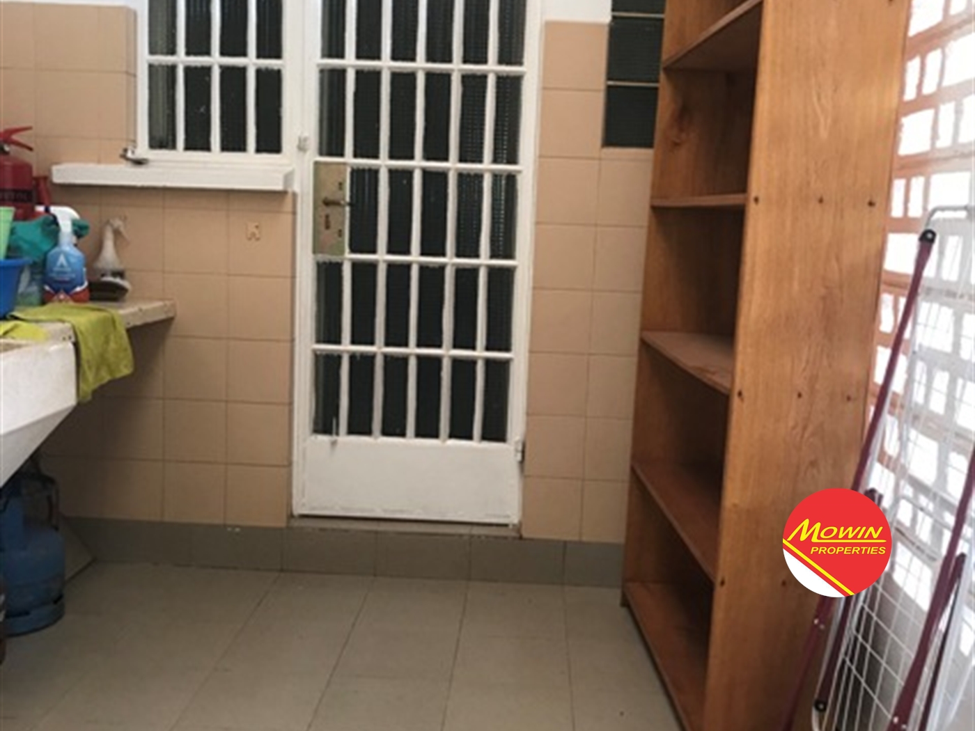 Duplex for rent in Kisugu Kampala