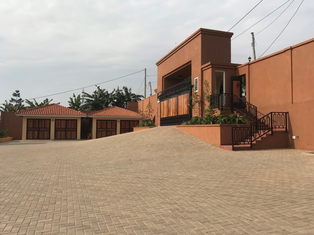 Villa for rent in Lubowa Wakiso