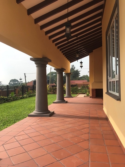 Villa for rent in Lubowa Wakiso