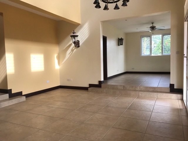 Villa for rent in Lubowa Wakiso