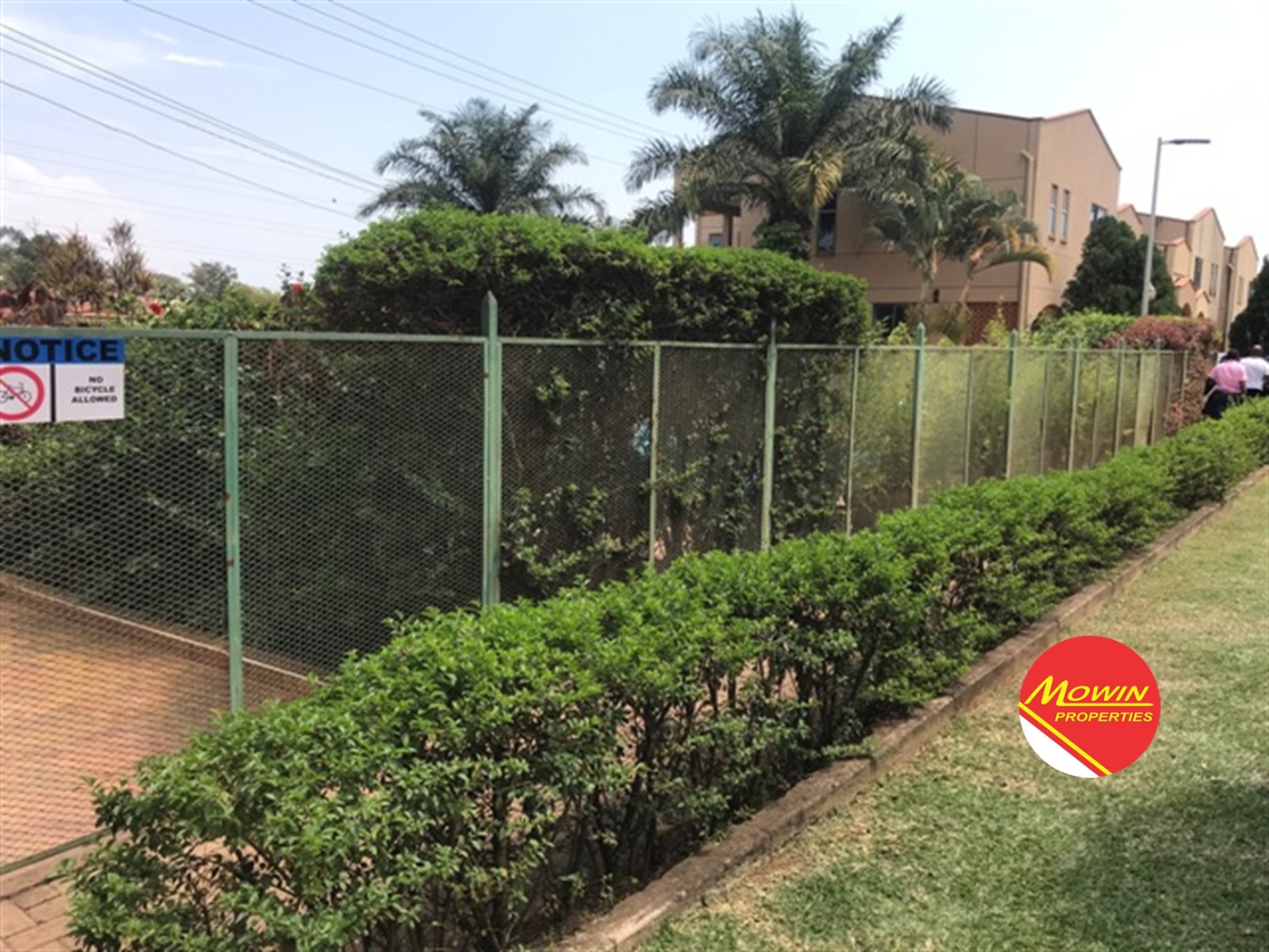 Town House for rent in Lugogo Kampala