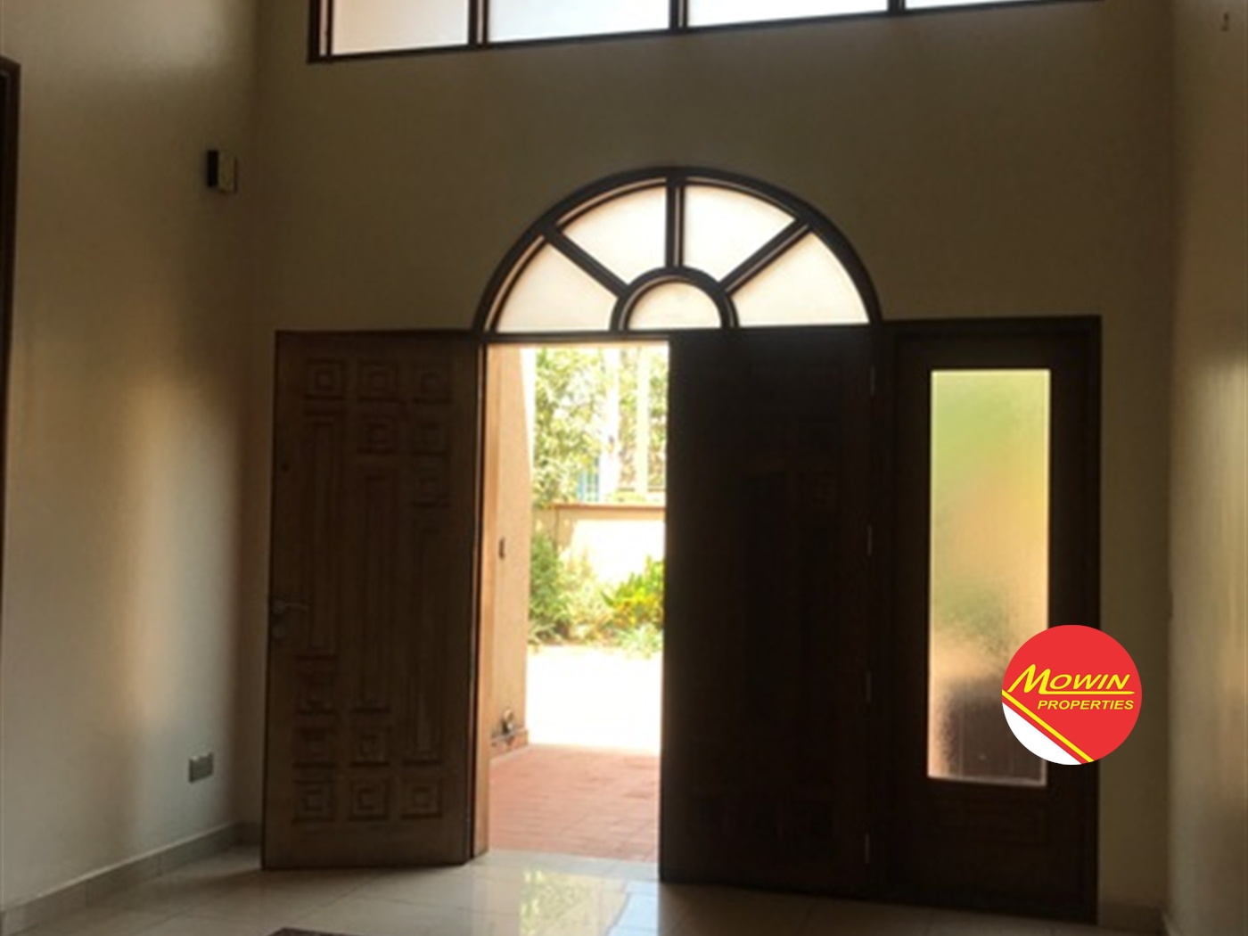 Town House for rent in Lugogo Kampala