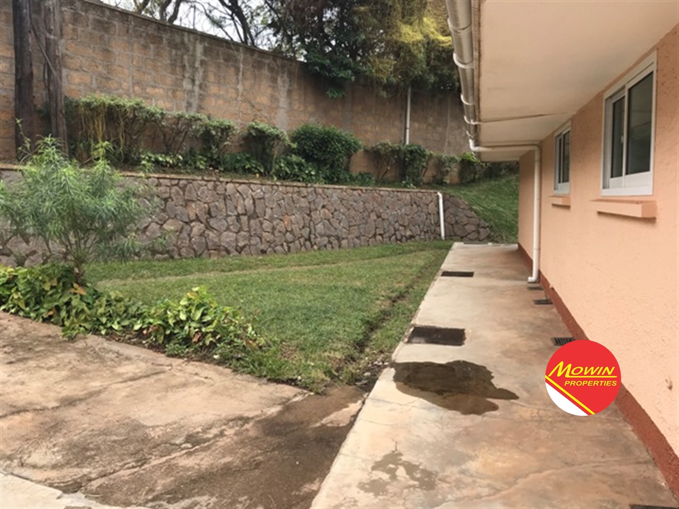 Bungalow for rent in Muyenga Kampala