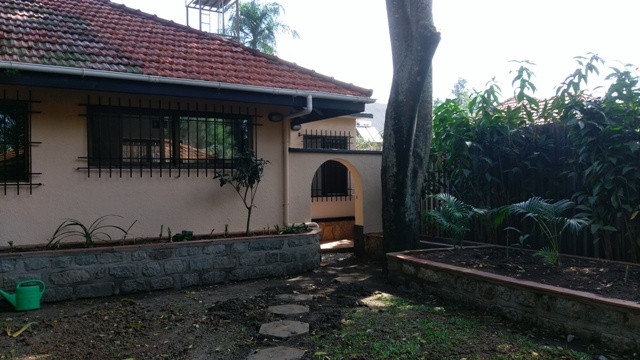 Storeyed house for rent in Kololo Kampala