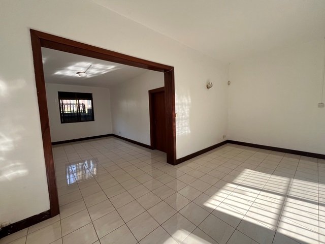 Bungalow for rent in Kololo Kampala