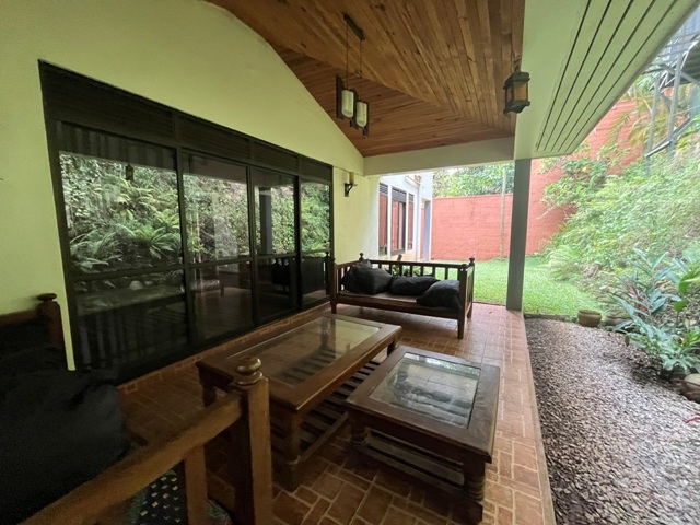 Villa for rent in Kololo Kampala