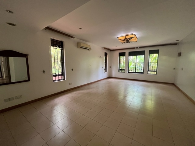 Villa for rent in Kololo Kampala