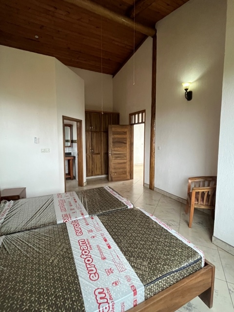 Penthouse for rent in Bugoloobi Kampala