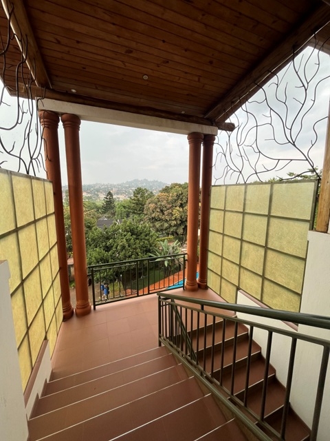 Penthouse for rent in Bugoloobi Kampala