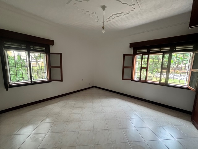 Storeyed house for rent in Kololo Kampala