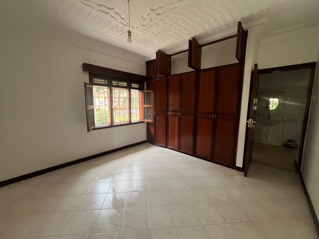 Storeyed house for rent in Kololo Kampala