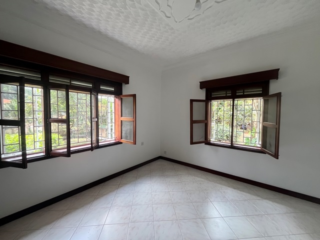 Storeyed house for rent in Kololo Kampala