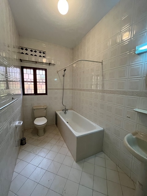 Bungalow for rent in Muyenga Kampala