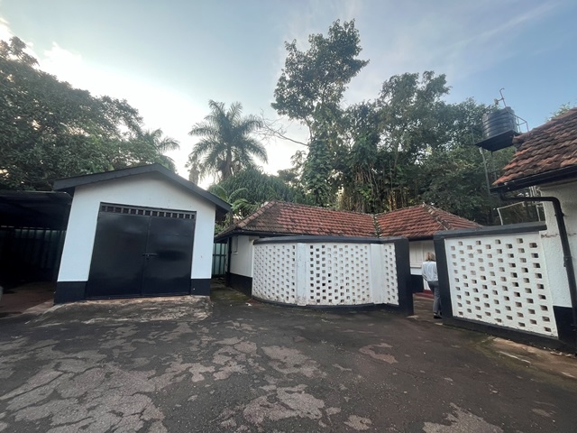 Bungalow for sale in Kololo Kampala