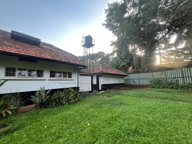 Bungalow for rent in Kololo Kampala