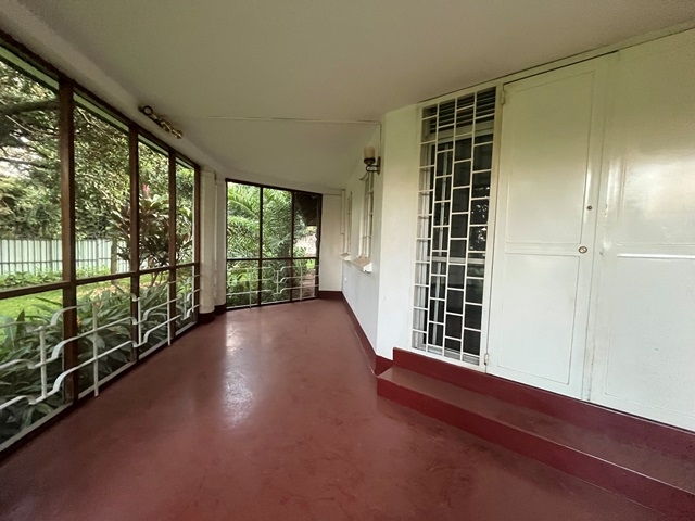 Bungalow for rent in Kololo Kampala