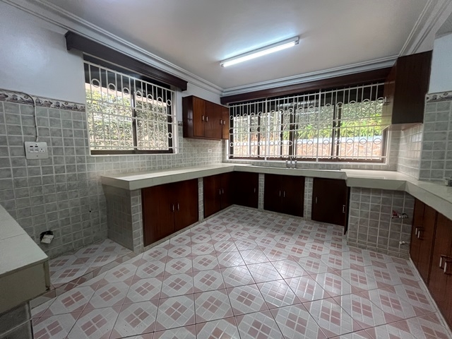 Storeyed house for rent in Naguru Kampala