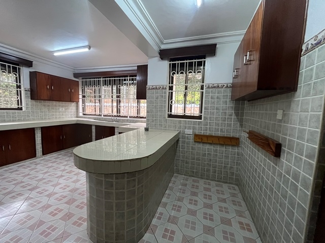 Storeyed house for rent in Naguru Kampala