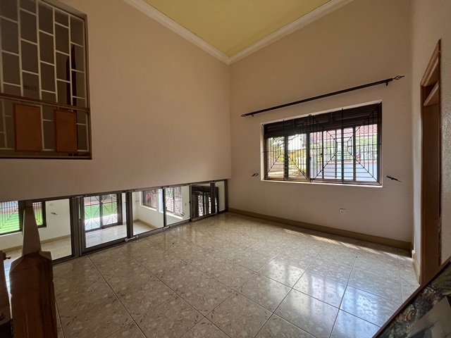 Storeyed house for rent in Naguru Kampala